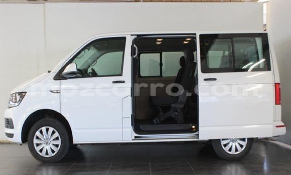 Nunua Ilio tumika Volkswagen Transporter Nyeupe Gari ndani ya Maputo nchini Maputo Nunua Ilio tumika Volkswagen Transporter Nyeupe Gari ndani ya Maputo nchini Maputo