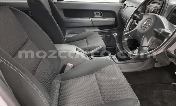 Buy Used Nissan NP 300 White Car in Maputo in Maputo Buy Used Nissan NP 300 White Car in Maputo in Maputo