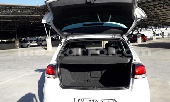 Comprar Usado Volkswagen Golf GTI Branco Carro em Maputo em Maputo Comprar Usado Volkswagen Golf GTI Branco Carro em Maputo em Maputo