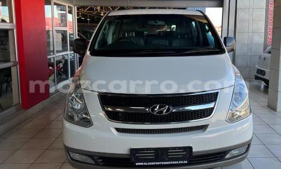 Buy Used Hyundai H1 White Car in Maputo in Maputo Buy Used Hyundai H1 White Car in Maputo in Maputo