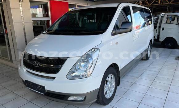 Buy Used Hyundai H1 White Car in Maputo in Maputo Buy Used Hyundai H1 White Car in Maputo in Maputo
