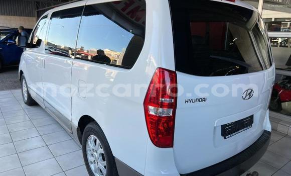 Buy Used Hyundai H1 White Car in Maputo in Maputo Buy Used Hyundai H1 White Car in Maputo in Maputo