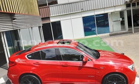 Tenga Tsaru BMW M4 Tsvuku Mota in Maputo in Maputo Tenga Tsaru BMW M4 Tsvuku Mota in Maputo in Maputo