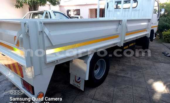 Nunua Ilio tumika Nissan BE-1 Nyeupe Gari ndani ya Maputo nchini Maputo Nunua Ilio tumika Nissan BE-1 Nyeupe Gari ndani ya Maputo nchini Maputo