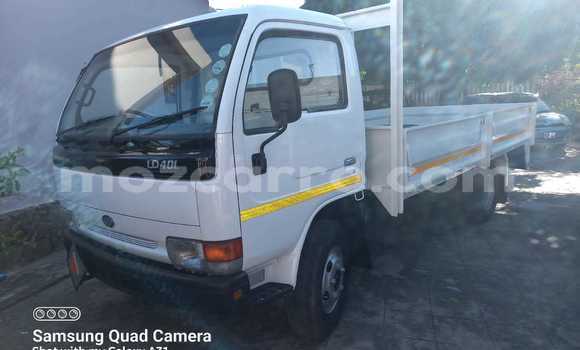 Nunua Ilio tumika Nissan BE-1 Nyeupe Gari ndani ya Maputo nchini Maputo Nunua Ilio tumika Nissan BE-1 Nyeupe Gari ndani ya Maputo nchini Maputo