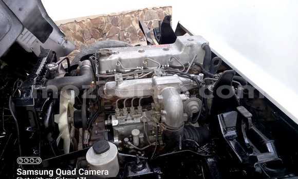 Nunua Ilio tumika Nissan BE-1 Nyeupe Gari ndani ya Maputo nchini Maputo Nunua Ilio tumika Nissan BE-1 Nyeupe Gari ndani ya Maputo nchini Maputo