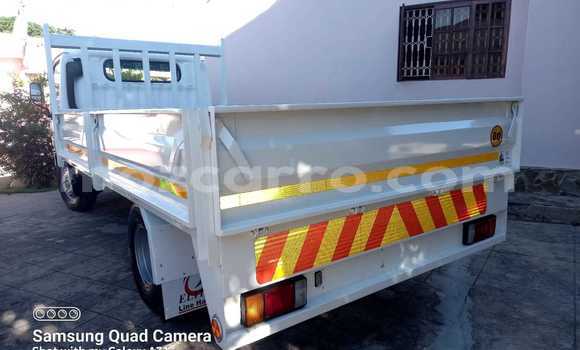 Nunua Ilio tumika Nissan BE-1 Nyeupe Gari ndani ya Maputo nchini Maputo Nunua Ilio tumika Nissan BE-1 Nyeupe Gari ndani ya Maputo nchini Maputo