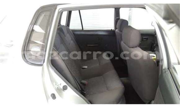 Comprar Usado Toyota Corolla Prata Carro em Maputo em Maputo Comprar Usado Toyota Corolla Prata Carro em Maputo em Maputo