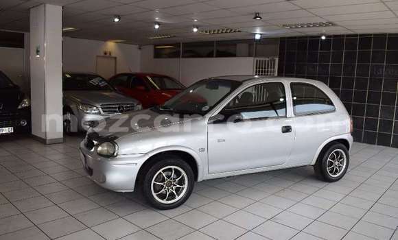 Tenga Tsaru Opel Corsa Sirivha Mota in Maputo in Maputo Tenga Tsaru Opel Corsa Sirivha Mota in Maputo in Maputo