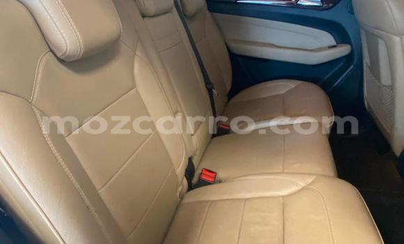 Comprar Usado Mercedes‒Benz ML-Class Prata Carro em Maputo em Maputo Comprar Usado Mercedes‒Benz ML-Class Prata Carro em Maputo em Maputo