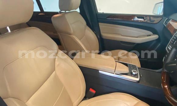 Comprar Usado Mercedes‒Benz ML-Class Prata Carro em Maputo em Maputo Comprar Usado Mercedes‒Benz ML-Class Prata Carro em Maputo em Maputo