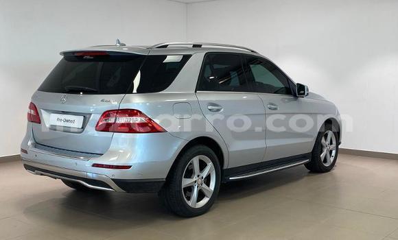 Comprar Usado Mercedes‒Benz ML-Class Prata Carro em Maputo em Maputo Comprar Usado Mercedes‒Benz ML-Class Prata Carro em Maputo em Maputo