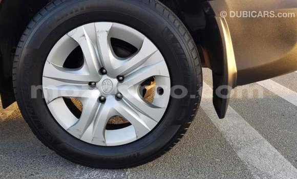 Tenga Imported Toyota RAV4 Tsvuku Mota in Import - Dubai in Cabo Delgado Tenga Imported Toyota RAV4 Tsvuku Mota in Import - Dubai in Cabo Delgado