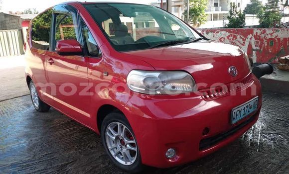 Nunua Ilio tumika Toyota Porte Nyekundu Gari ndani ya Maputo nchini Maputo