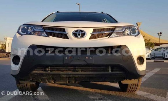 Comprar Importar Toyota RAV4 Branco Carro em Import - Dubai em Cabo Delgado Comprar Importar Toyota RAV4 Branco Carro em Import - Dubai em Cabo Delgado