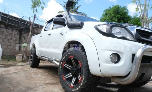 Tenga Tsaru Toyota Hilux Chena Mota in Maputo in Maputo Tenga Tsaru Toyota Hilux Chena Mota in Maputo in Maputo