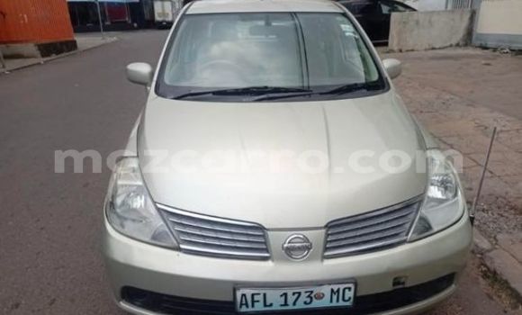 Comprar Usado Nissan Tiida Bege Carro em Maputo em Maputo