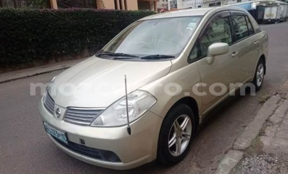 Tenga Tsaru Nissan Tiida Beige Mota in Maputo in Maputo Tenga Tsaru Nissan Tiida Beige Mota in Maputo in Maputo