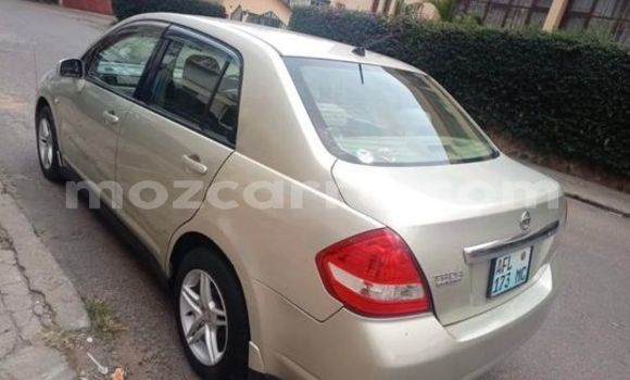 Tenga Tsaru Nissan Tiida Beige Mota in Maputo in Maputo Tenga Tsaru Nissan Tiida Beige Mota in Maputo in Maputo