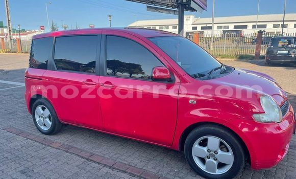 Tenga Tsaru Toyota Sienta Tsvuku Mota in Maputo in Maputo Tenga Tsaru Toyota Sienta Tsvuku Mota in Maputo in Maputo
