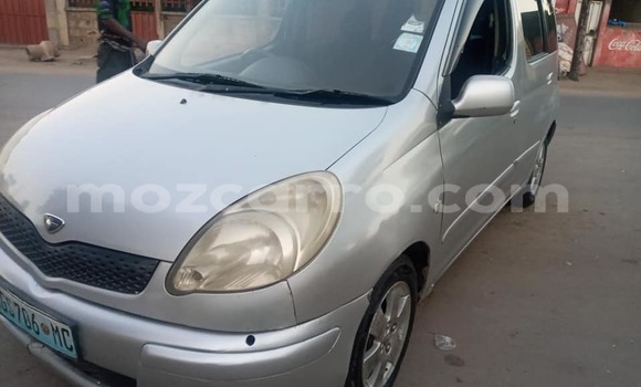 Nunua Ilio tumika Toyota FunCargo Fedha Gari ndani ya Maputo nchini Maputo