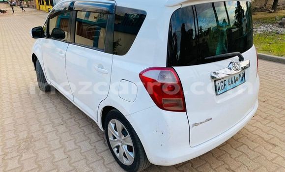 Tenga Tsaru Toyota Ractis Chena Mota in Maputo in Maputo Tenga Tsaru Toyota Ractis Chena Mota in Maputo in Maputo