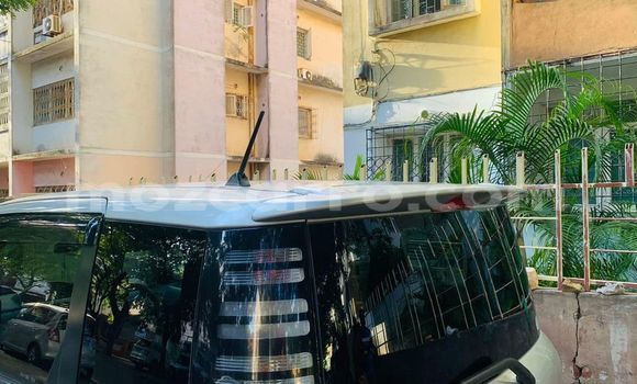 Tenga Tsaru Toyota Sienta Sirivha Mota in Maputo in Maputo Tenga Tsaru Toyota Sienta Sirivha Mota in Maputo in Maputo