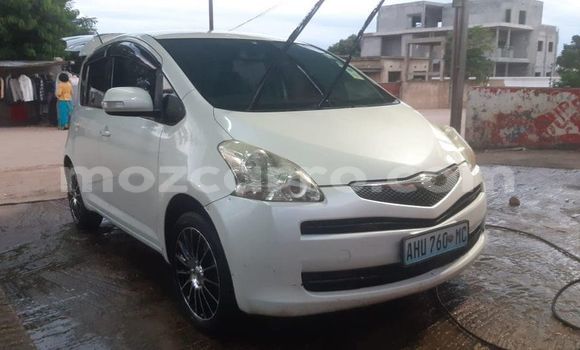 Comprar Usado Toyota Ractis Branco Carro em Maputo em Maputo