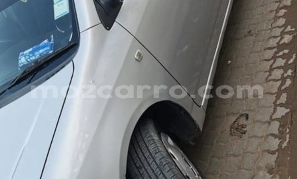 Tenga Tsaru Toyota Corolla Sirivha Mota in Maputo in Maputo Tenga Tsaru Toyota Corolla Sirivha Mota in Maputo in Maputo