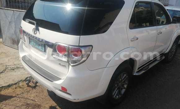 Buy Used Toyota Fortuner White Car in Maputo in Maputo Buy Used Toyota Fortuner White Car in Maputo in Maputo