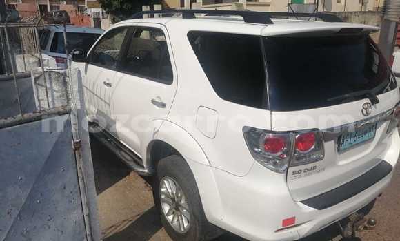 Buy Used Toyota Fortuner White Car in Maputo in Maputo Buy Used Toyota Fortuner White Car in Maputo in Maputo