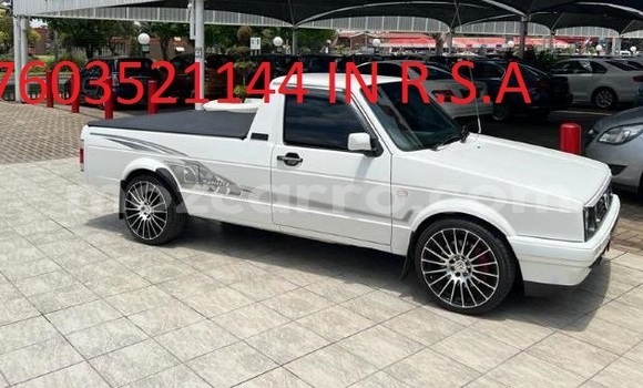 Buy Used Volkswagen Caddy White Car in Maputo in Maputo