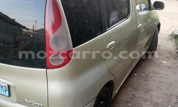 Tenga Tsaru Toyota FunCargo Beige Mota in Maputo in Maputo Tenga Tsaru Toyota FunCargo Beige Mota in Maputo in Maputo