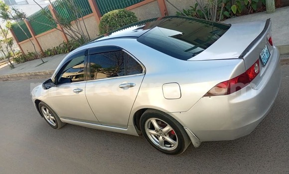 Tenga Tsaru Honda Accord Sirivha Mota in Maputo in Maputo Tenga Tsaru Honda Accord Sirivha Mota in Maputo in Maputo