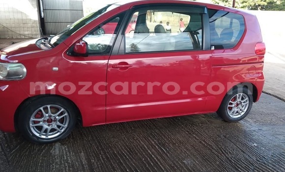 Comprar Usado Toyota Porte Vermelho Carro em Maputo em Maputo