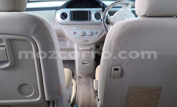 Tenga Tsaru Toyota Porte Tsvuku Mota in Maputo in Maputo Tenga Tsaru Toyota Porte Tsvuku Mota in Maputo in Maputo