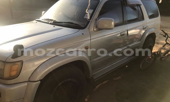 Nunua Ilio tumika Toyota Surf Fedha Gari ndani ya Maputo nchini Maputo