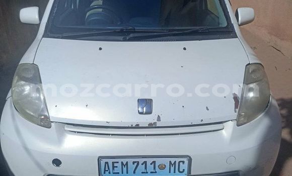 Nunua Ilio tumika Toyota Passo Nyeupe Gari ndani ya Maputo nchini Maputo