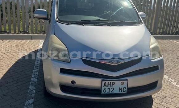 Tenga Tsaru Toyota RAV4 Sirivha Mota in Maputo in Maputo