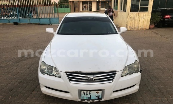 Comprar Usado Toyota Mark X Branco Carro em Maputo em Maputo