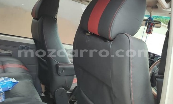 Tenga Tsaru Toyota Land Cruiser Beige Mota in Maputo in Maputo Tenga Tsaru Toyota Land Cruiser Beige Mota in Maputo in Maputo