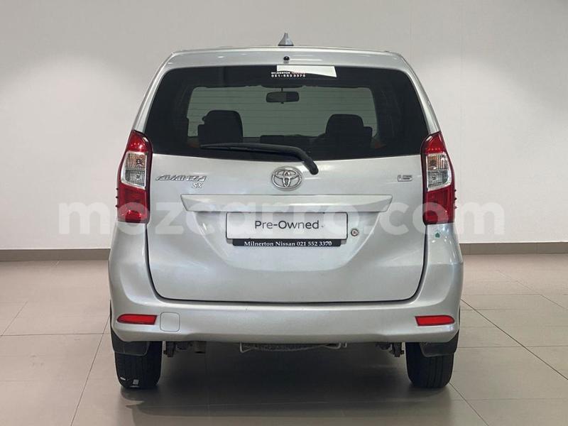 Big with watermark toyota avanza maputo manhica 12488