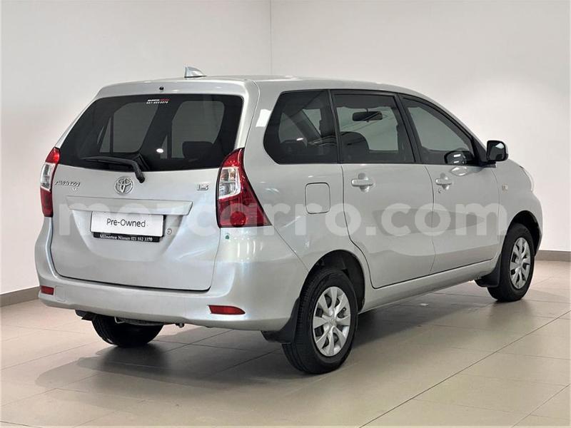 Big with watermark toyota avanza maputo manhica 12488