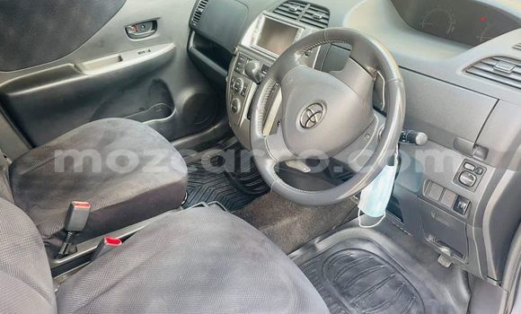 Comprar Usado Toyota Ractis Azul Carro em Maputo em Maputo Comprar Usado Toyota Ractis Azul Carro em Maputo em Maputo