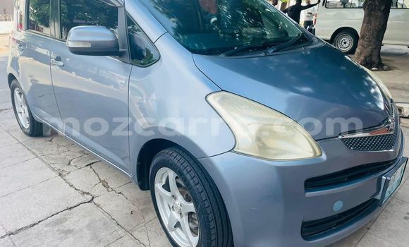 Comprar Usado Toyota Ractis Azul Carro em Maputo em Maputo Comprar Usado Toyota Ractis Azul Carro em Maputo em Maputo