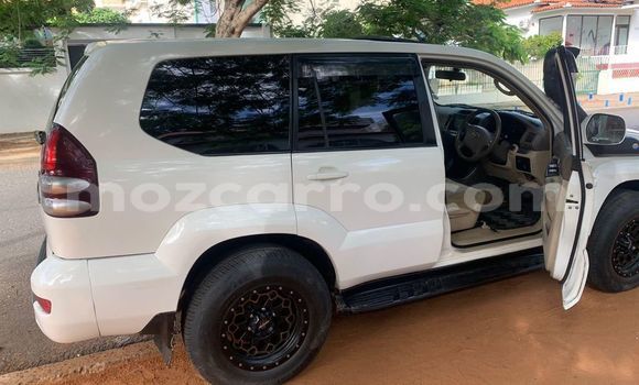 Comprar Usado Toyota Land Cruiser Prado Branco Carro em Maputo em Maputo Comprar Usado Toyota Land Cruiser Prado Branco Carro em Maputo em Maputo