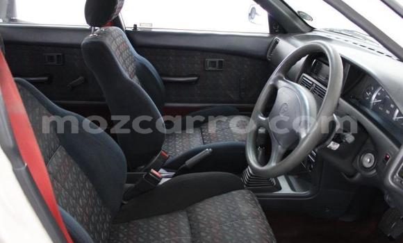 Comprar Usado Toyota Corolla Branco Carro em Maputo em Maputo Comprar Usado Toyota Corolla Branco Carro em Maputo em Maputo