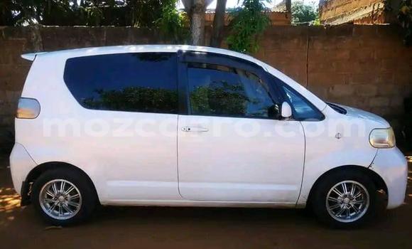 Buy Used Toyota Porte White Car in Maputo in Maputo