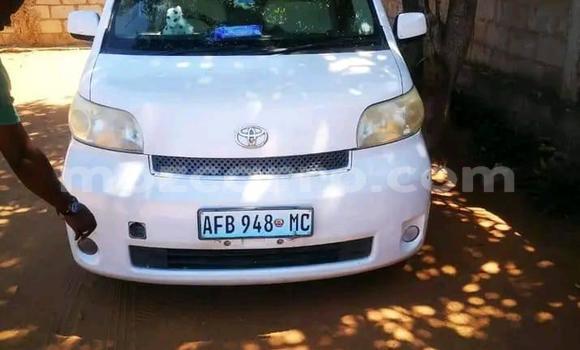 Comprar Usado Toyota Porte Branco Carro em Maputo em Maputo Comprar Usado Toyota Porte Branco Carro em Maputo em Maputo
