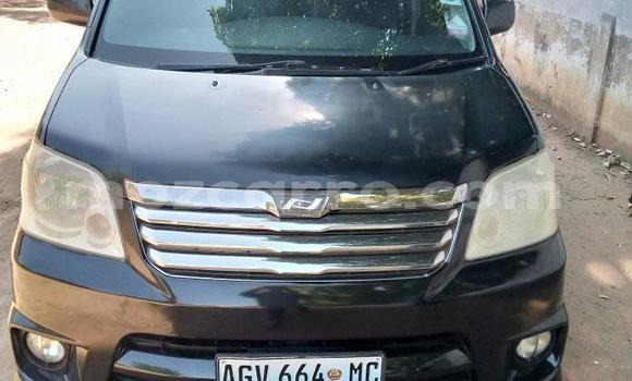 Comprar Usado Toyota Noah Preto Carro em Maputo em Maputo